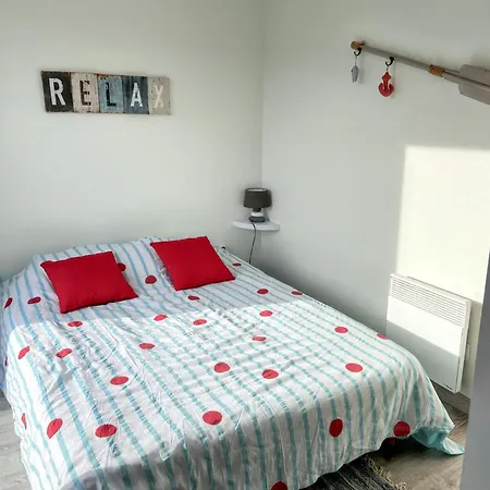 Holiday home Charmante A Avec Jardinb *